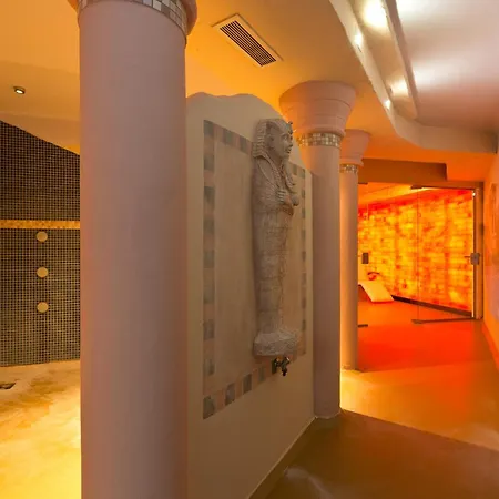 Hotel Mueritz Harmonie 4*